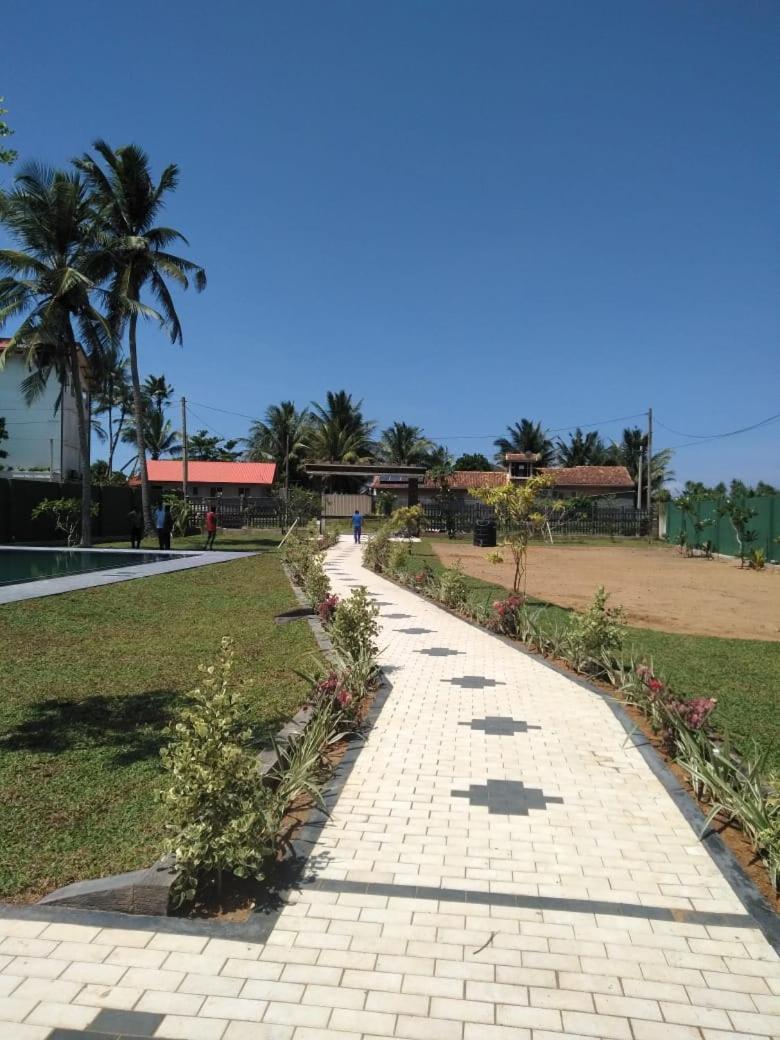 Blue Beach Villa Wadduwa Exterior photo